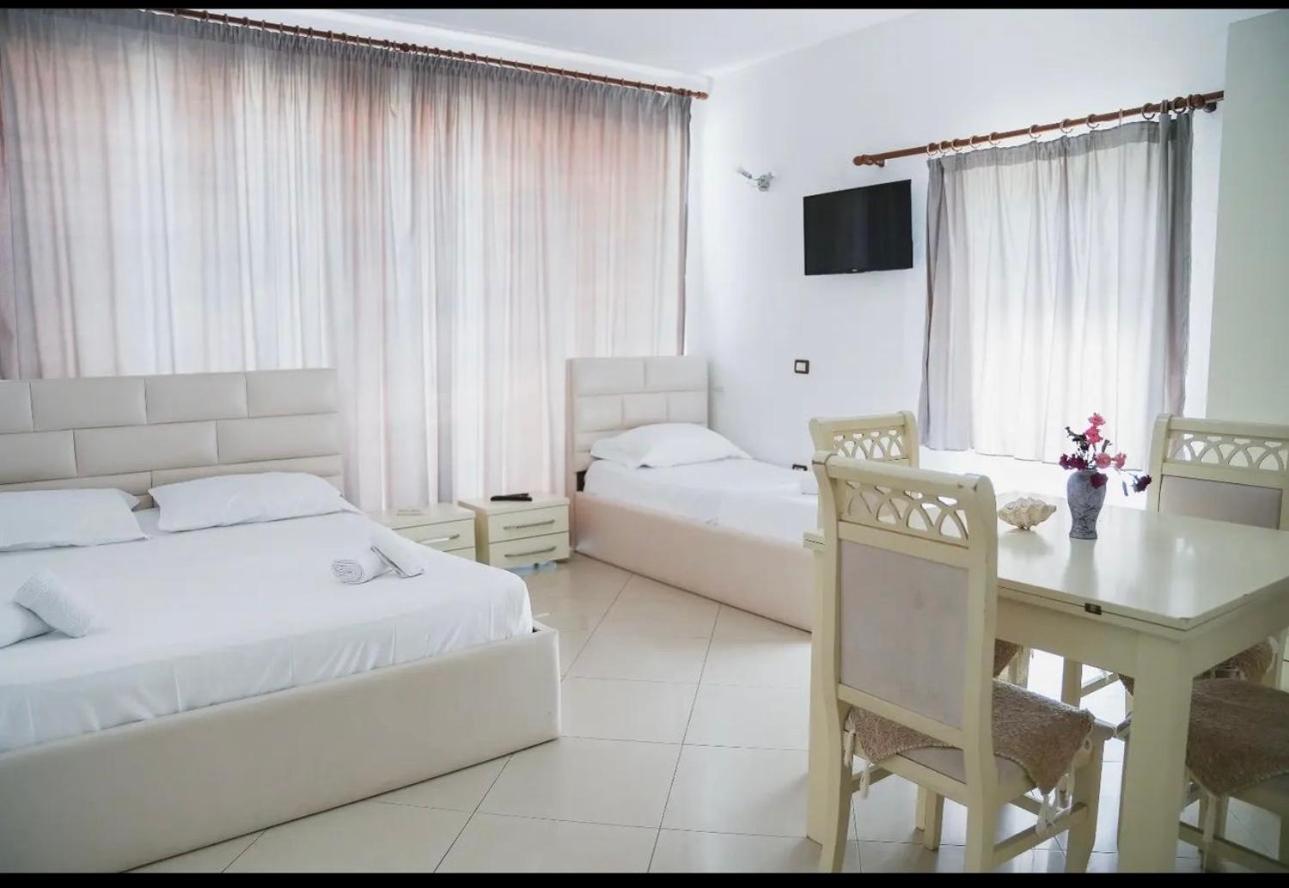 Hotel Kaci Velipoje Exterior photo